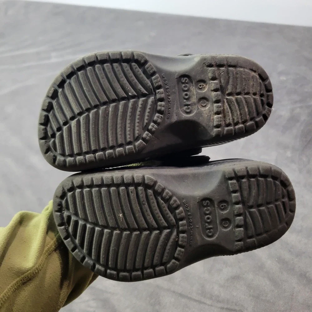 Kids Crocs Size 9 Gray Clogs Slip On Shoes‎